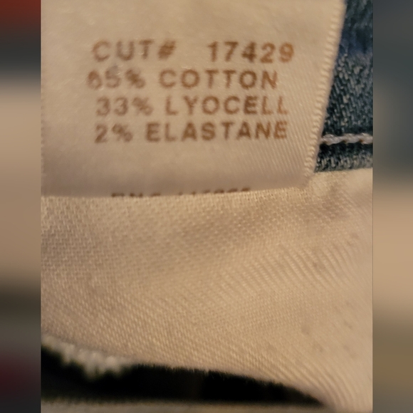 J BRAND bleached mid rise straight leg jeans 👖Final Discount - Picture 8 of 8